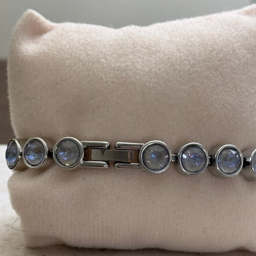 Touchstone Crystal by Swarovski, Serene Gray Ice Bracelet - Picture 3 of 5
